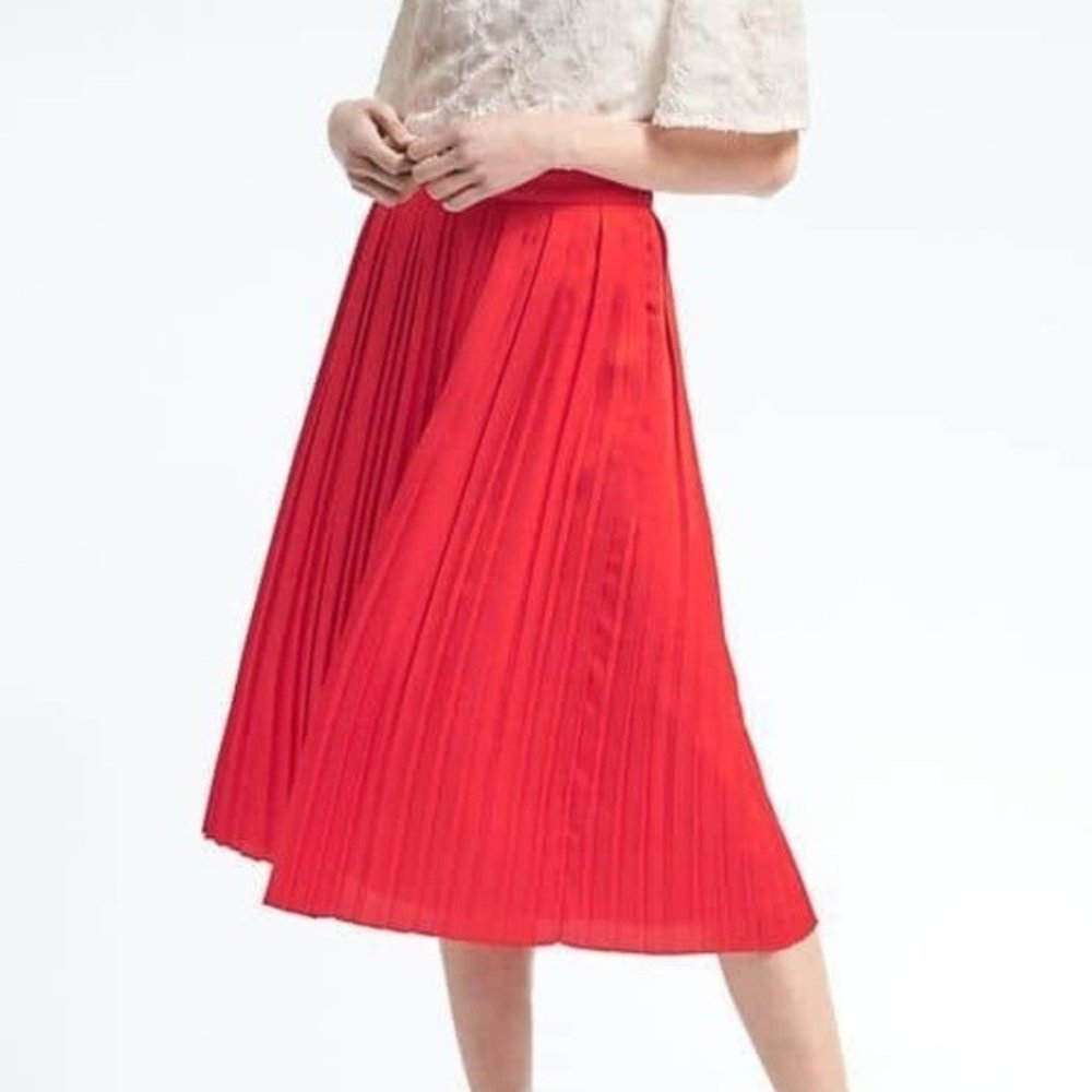 Banana Republic | Pleated Midi Skirt | Red | 0